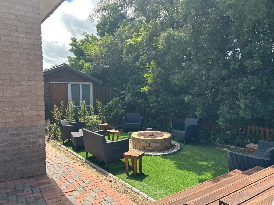 4 Bedroom Property for Sale in Azalea Park Eastern Cape